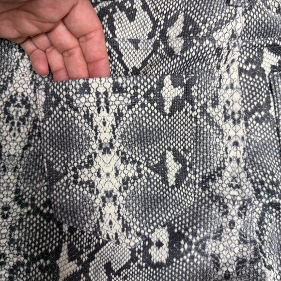 EUC Women's LIVERPOOL Python Abby Ankle Skinny Pull-On Pants | Size 6/28 - Picture 7 of 12